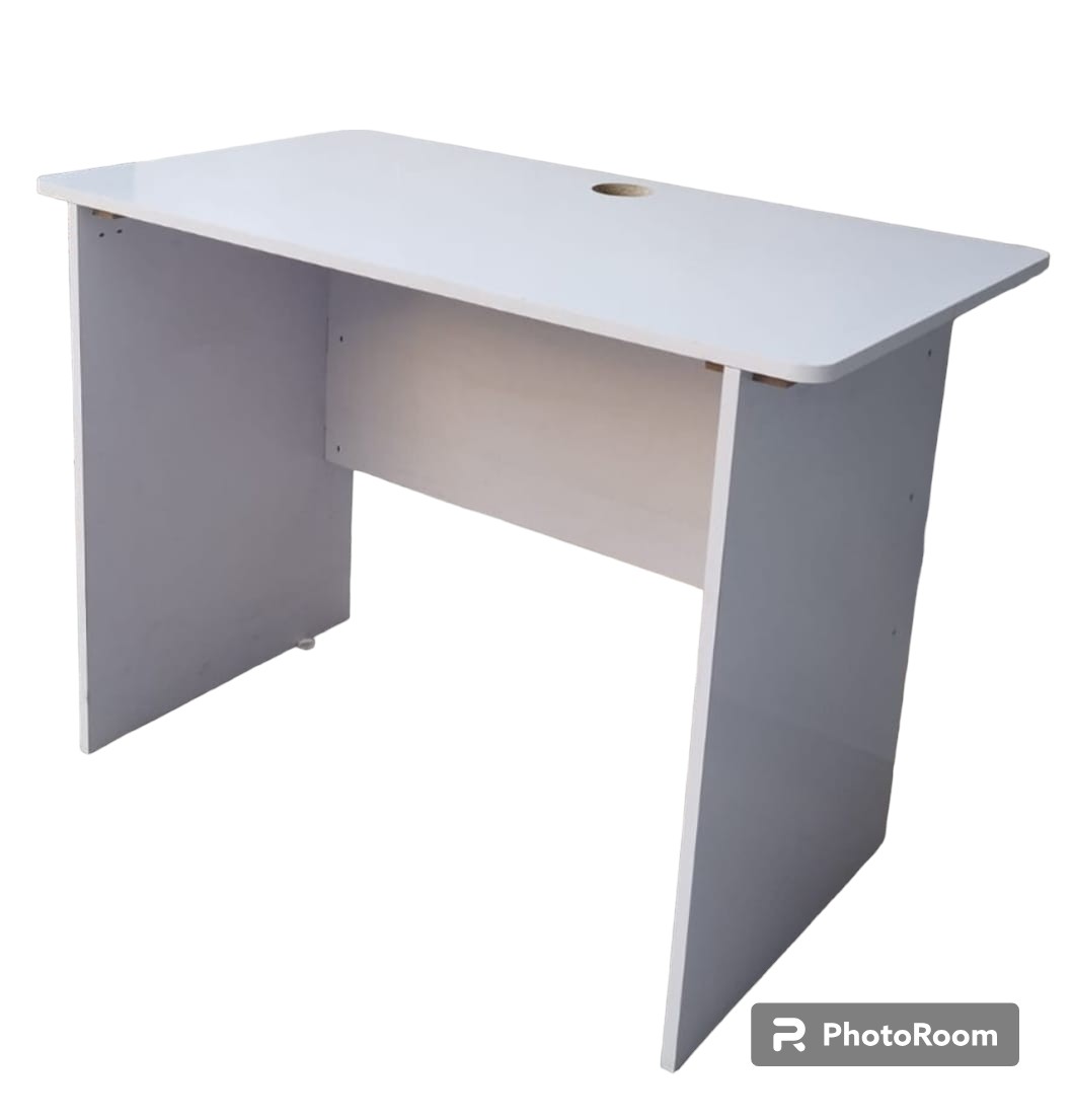 Computer Table Design 1